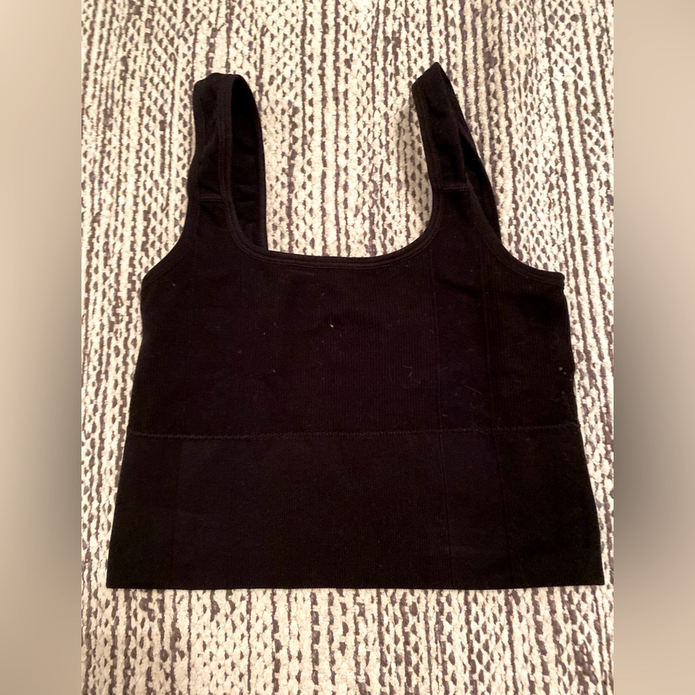 Revival size small knit crop top women’s black